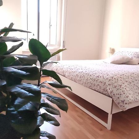 2 Bedroom Gem Near Milano Centrale Fast Wi Fi Kademy House Dış mekan fotoğraf