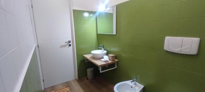 2 Bedroom Gem Near Milano Centrale Fast Wi Fi Kademy House Oda fotoğraf