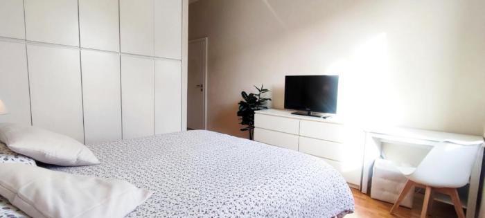 2 Bedroom Gem Near Milano Centrale Fast Wi Fi Kademy House Oda fotoğraf