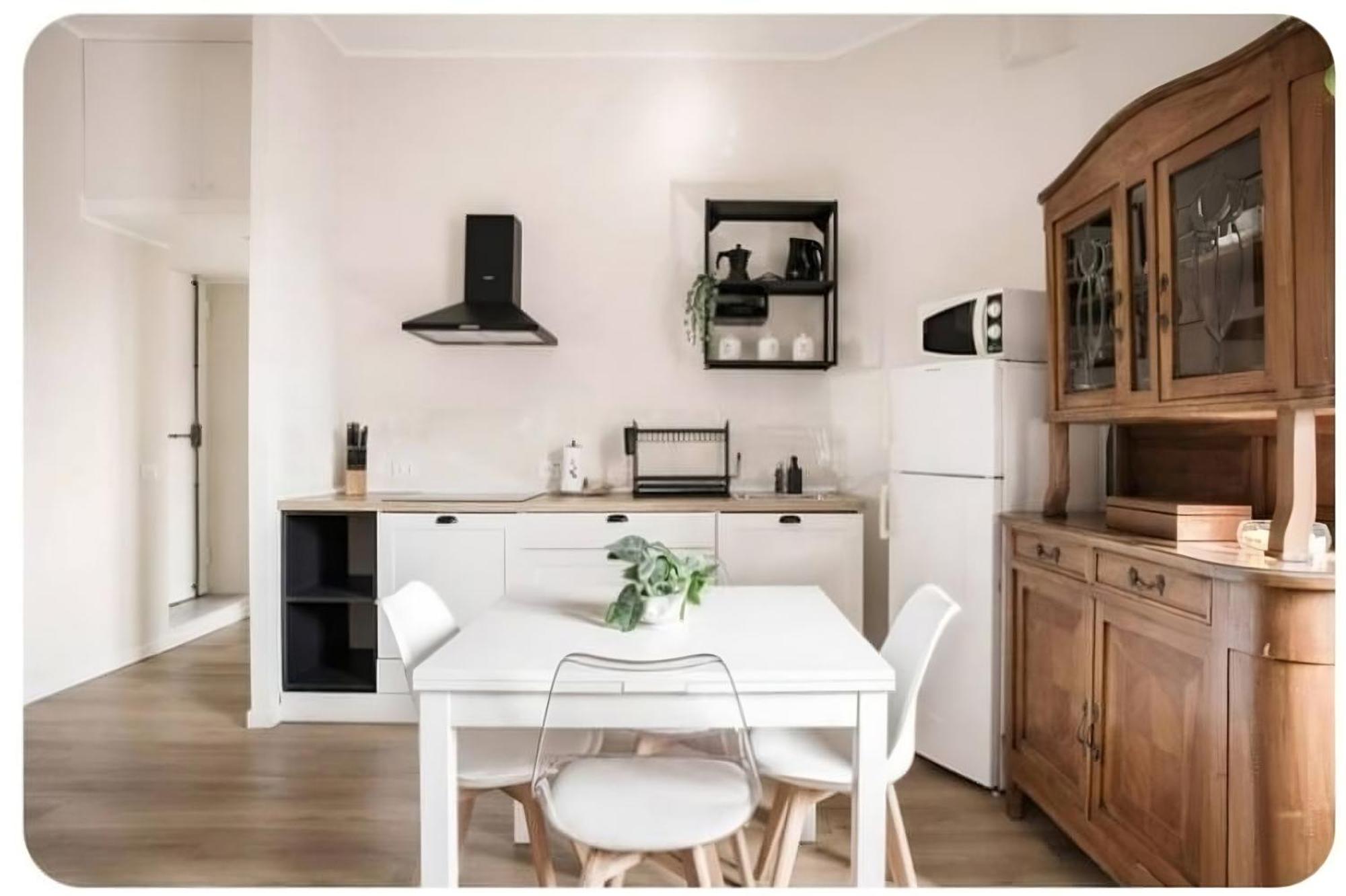2 Bedroom Gem Near Milano Centrale Fast Wi Fi Kademy House Dış mekan fotoğraf